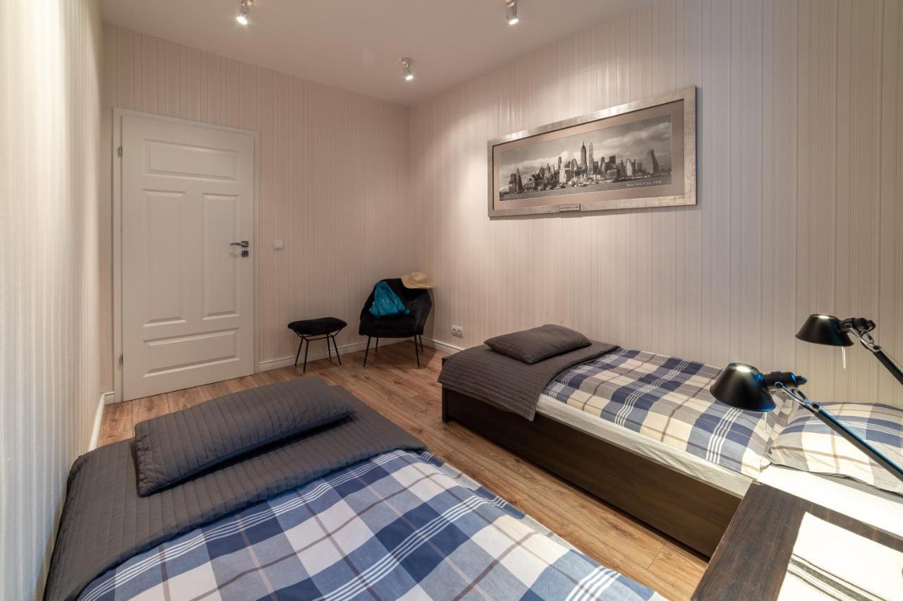 Max Apartment غدينيا المظهر الخارجي الصورة