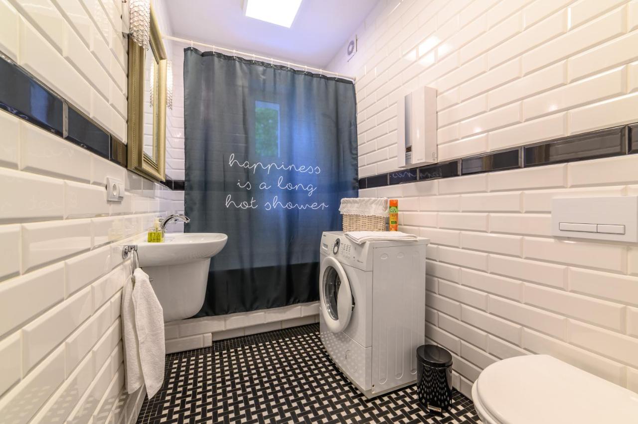 Max Apartment غدينيا المظهر الخارجي الصورة