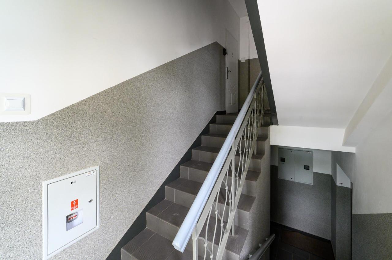 Max Apartment غدينيا المظهر الخارجي الصورة