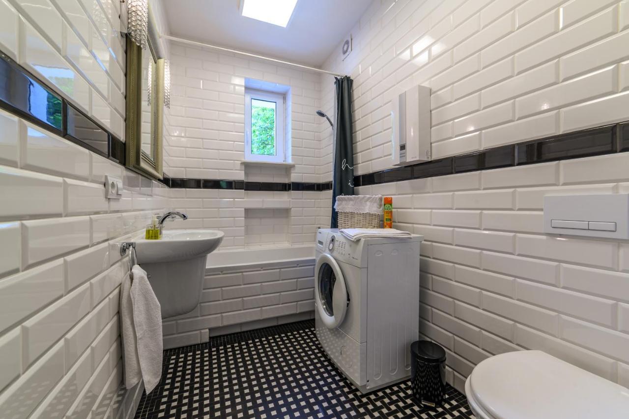 Max Apartment غدينيا المظهر الخارجي الصورة